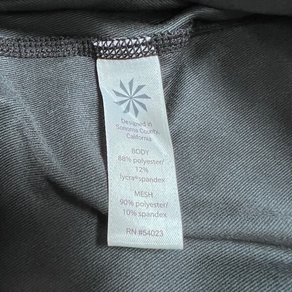 Athleta Black Shadow Camo Relay Leggings SIZE Small Capri Yoga Pants - Picture 6 of 11